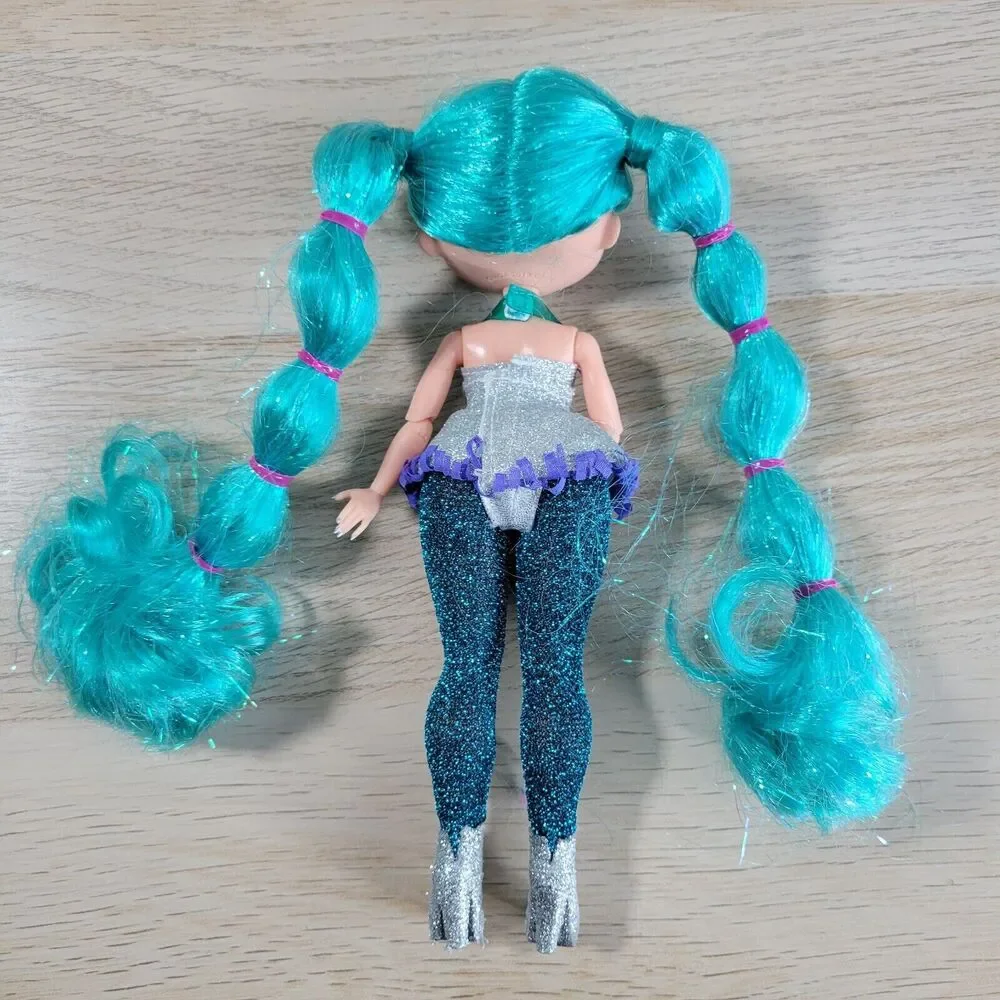 LOL Surprise OMG Winter Disco Cosmic Nova Fashion Doll Blue Hair Outfit Shoes